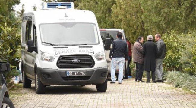 Dehşet! Anne ve babasını bıçaklayarak öldürdü