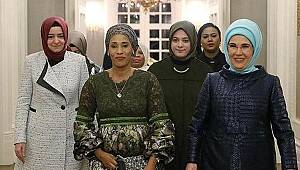 Emine Erdoğan Gambiya Cumhurbaşkanı'nın eşini kabul etti
