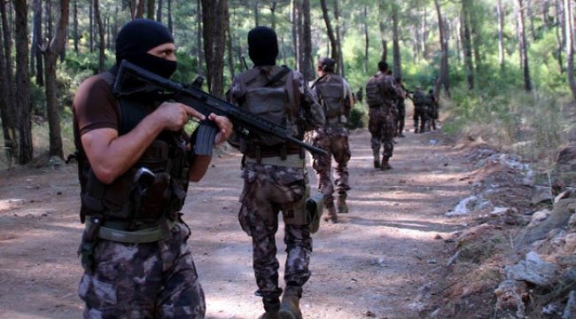 Erdoğan'a suikast düzenleyenleri yakalayan özel harekatçılar Afrin'e uğurlandı