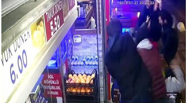 Kadıköy'deki Zeytin Dalı Harekatı protestosuna 7 tutuklama