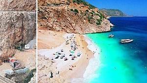 Kaş'ın dünyaca ünlü Kaputaş Plajı’na kepçe girdi