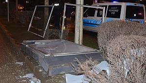 Kaza yapan alkollü şahıs polis ekiplerine zor anlar yaşattı