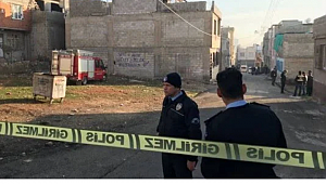 Kilis'e atılan roket lokantaya düştü!!