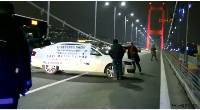 Köprüyü kapatan eylemci polise teslim oldu