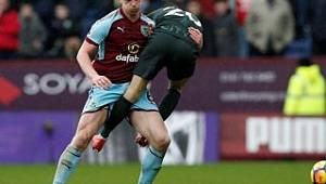 Mancherster City'e Burnley engeli