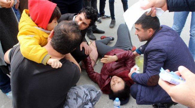 Motosiklet çarpan kadının zor anları! Kendini unutup oğlu için ağladı...