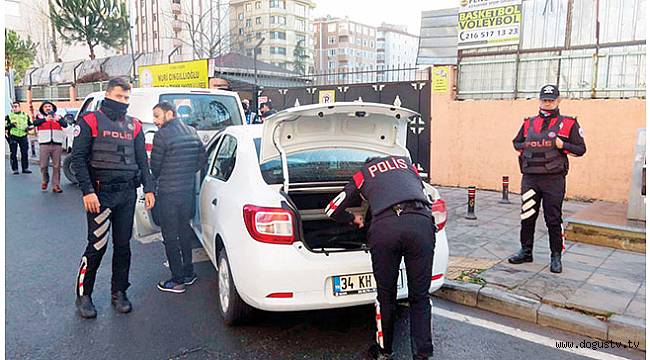 Okullar açıldı polis teyakkuzda