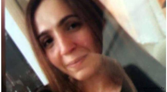 Onlarca kişinin gözü önünde karısının boğazını kesti!