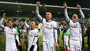 Orta saha, defansın bile gerisinde kaldı!