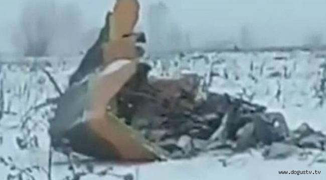 Son dakika... Rusya'da yolcu uçağı düştü