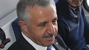 Ulaştırma Bakanı Arslan Doğu Ekspresi'nde