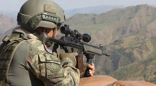 Afrin'de ev aramasında EYP patladı: 10 asker yaralı!