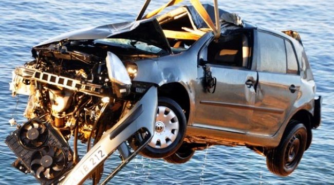 Bodrum'u sarsan kaza! Belediye Başkan Yardımcısı denize uçan otomobilde öldü