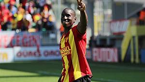 Demba Ba attı Göztepe kazandı