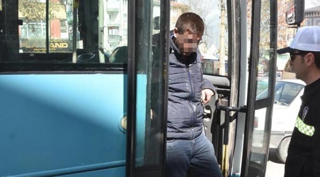 Halk otobüsünde büyük rezalet!
