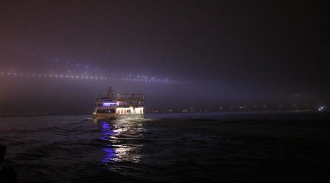 İstanbul Boğazı sis nedeniyle transit geçişlere kapatıldı