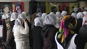 İstanbul'da skandal görüntüler! Öldürülen teröristleri böyle andılar