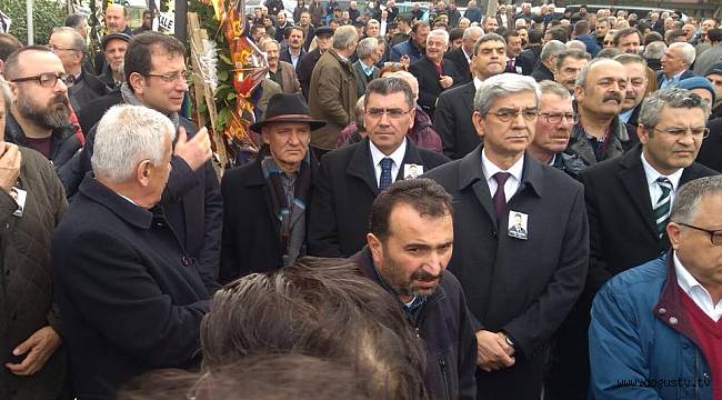 Kartal Belediye Başkanı Altınok Öz CHP Trabzon Eski İl Başkanı Yavuz Karan'nın cenazesine katıldı
