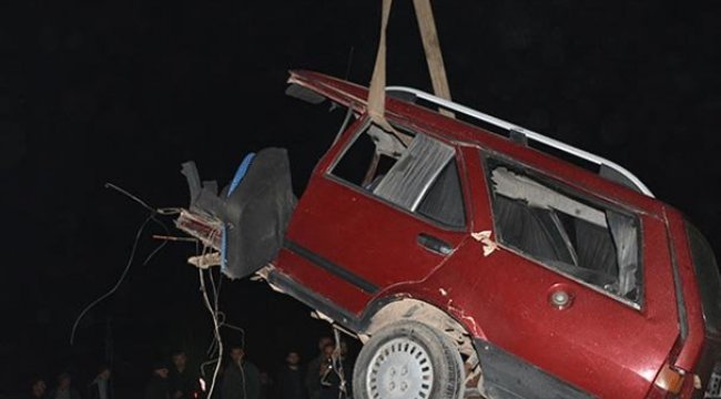 Malatya'da korkunç kaza! Araba ikiye ayrıldı