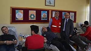 Mehmetçik için kan bağışı