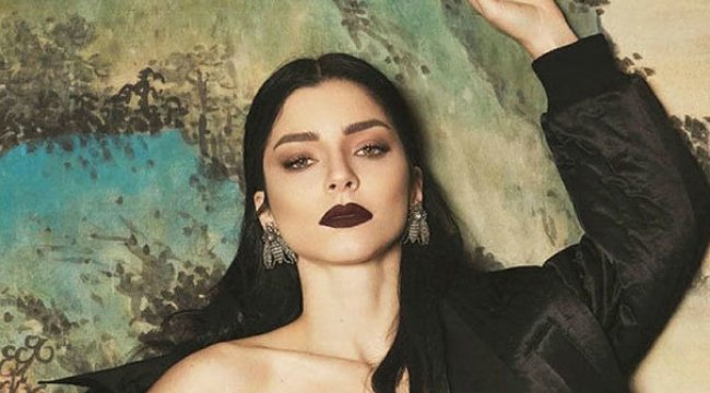 Merve Boluğur daveti erteledi