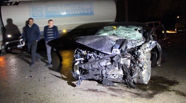 Otomobil ile kamyon çarpıştı! Ölü ve yaralı var...