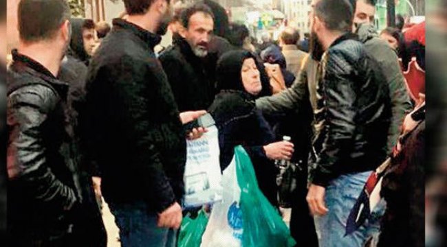Asiye teyzeye vatandaş kalkan oldu