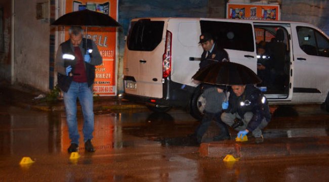 Bar çıkışı silahlı kavgada genç kız ağır yaralandı