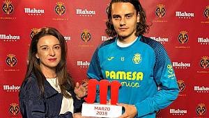 Enes Ünal ödülünü aldı