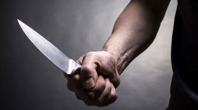 Uyuşturucu için para vermeyen annesini bıçakla öldürdü