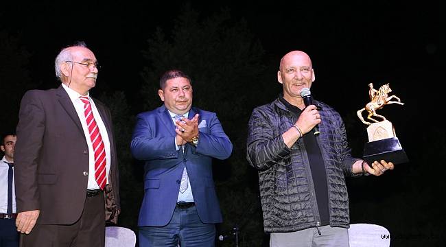 BAŞKAN ALTINOK ÖZ SAMDEF’İN “19 MAYIS RUHUYLA YAZA MERHABA” PROGRAMINA KATILDI