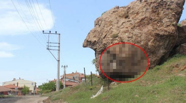 Biri gelip bu tabelayı astı, hayatları kabusa döndü! 'Mahallenin yarısını götürür'