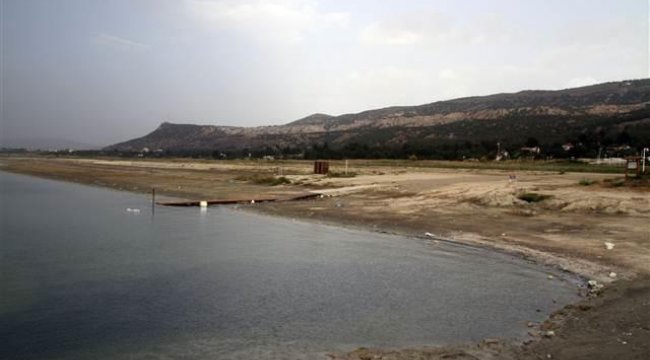 Burdur Gölü'nde 'kırmızı' alarm