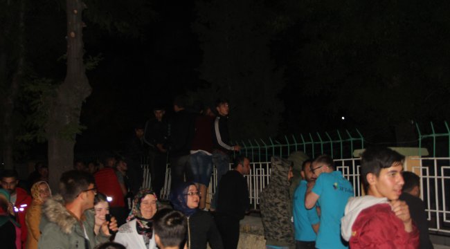 Çorum'da mezarlık panayır yerine döndü
