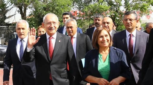 Kılıçdaroğlu, CHP'nin cumhurbaşkanı adayını resmen açıkladı