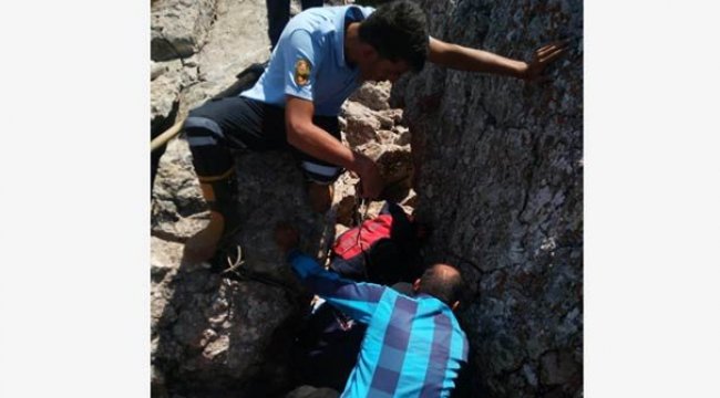 Yer: Mersin! 13 yaşındaki kız kayalıkların arasında...