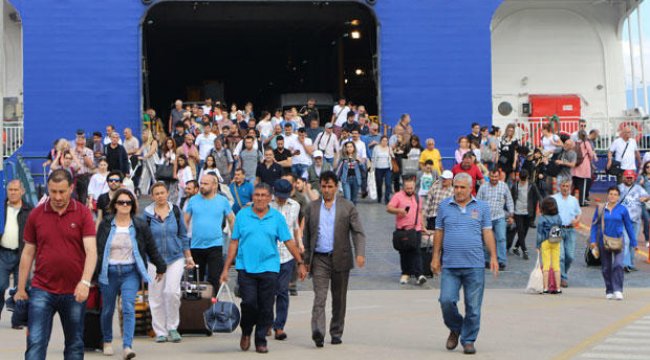 Bayrama 2 gün kala başladı... Uzun kuyruklar oluştu