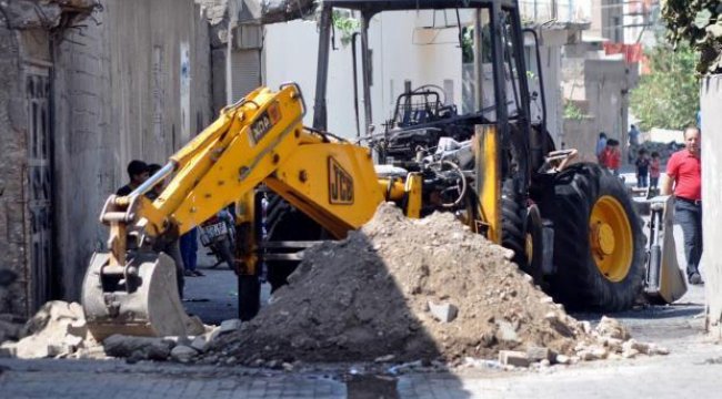 Kepçeyle hendek kazan 13 PKK’lı İstanbul’da yakalandı