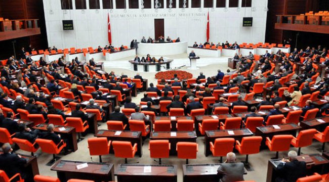 Mustafa Şentop: Yeni Meclisin ilk işi içtüzük değişikliği olacak