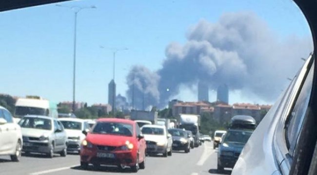 Son dakika: İstanbul'da korkutan yangın! Dumanlar birçok ilçeden görüldü