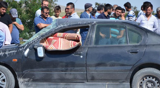 Otomobil takla attı; sürücü ve eşi öldü