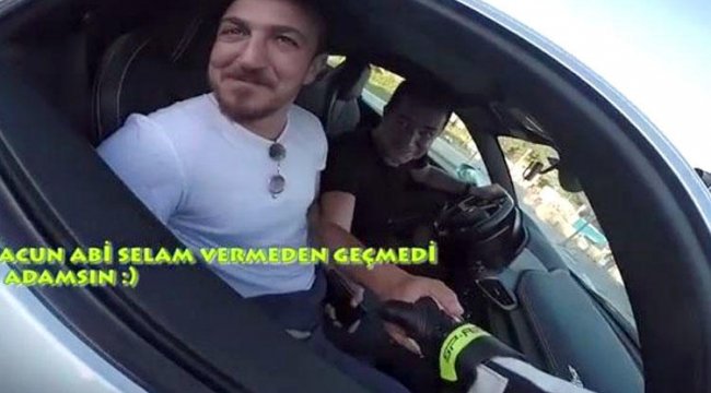 Acun Ferrari’si ile yakaladı! Motorcu şoke oldu…