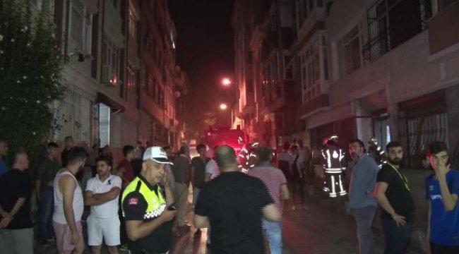 Fatih'te yangın: İtfaiye aracı giremedi!