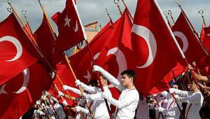 İzmir'de skandal: İlçede kutlamalar yasaklandı!