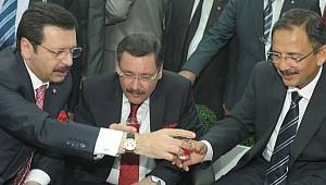 AKP'yi Ankara'da Melih Gökçek hazırlıyor!