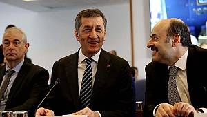 Bakan Selçuk: Gezici otobüs sınıflar gelecek!