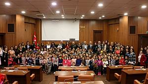 BAŞKAN ALTINOK ÖZ DÜNYA ÇOCUK HAKLARI GÜNÜ'NÜ KREŞLİ MİNiKLERLE KUTLADI!