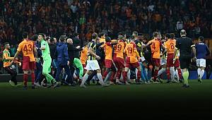 Galatasaray - Fenerbahçe maçında olay!