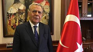 Koltuğa oturan kalkmıyor, örnek olmak istedim!