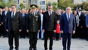 ULU ÖNDER ATATÜRK ÖZLEMLE VE SAYGIYLA ATAŞEHİR’DE ANILDI!